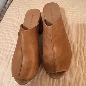 Chocolat Blu Tan Women's Mules